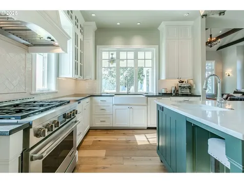 27716 Erickson Road Eugene OR 97402