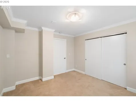 1205 SW Cardinell Drive Portland OR 97201