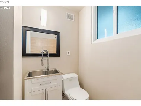 1205 SW Cardinell Drive Portland OR 97201
