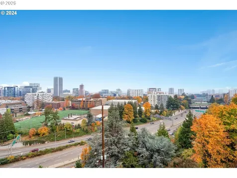 1205 SW Cardinell Drive Portland OR 97201
