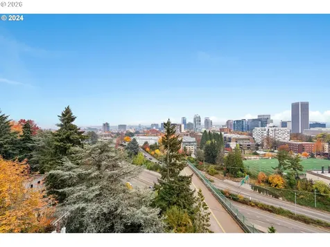 1205 SW Cardinell Drive Portland OR 97201