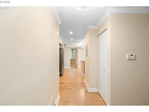 1205 SW Cardinell Drive Portland OR 97201