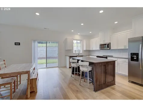 1119 W 15th Street La Center WA 98629
