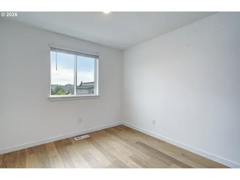 1119 W 15th Street La Center WA 98629