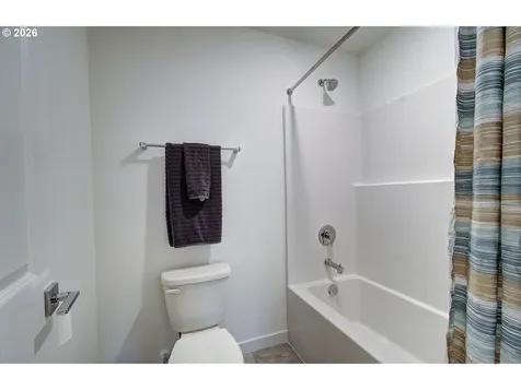 1119 W 15th Street La Center WA 98629