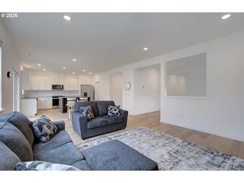 1119 W 15th Street La Center WA 98629