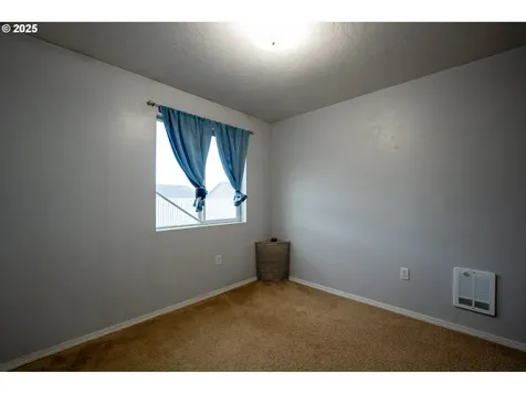289 Dark Canyon Avenue Umatilla OR 97882