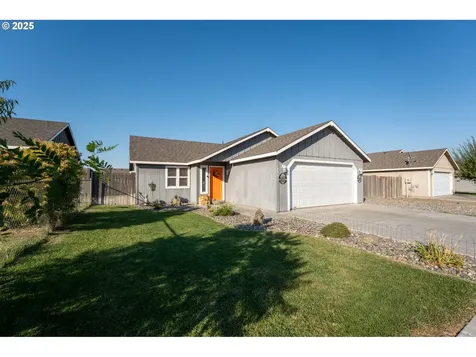 289 Dark Canyon Avenue Umatilla OR 97882