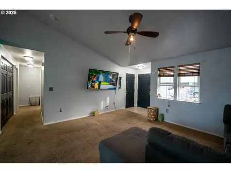 289 Dark Canyon Avenue Umatilla OR 97882