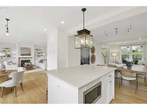3219 NW Spencer Street Portland OR 97229