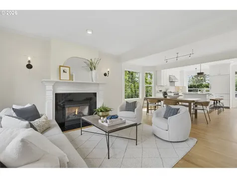 3219 NW Spencer Street Portland OR 97229