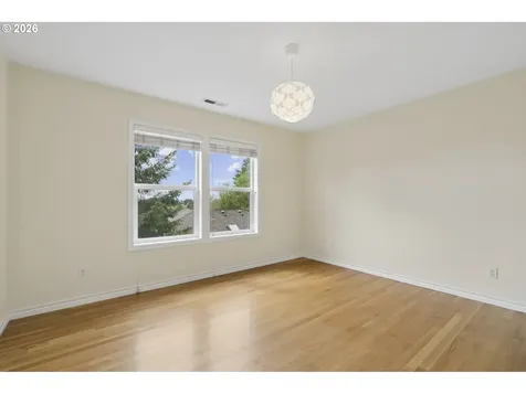 3219 NW Spencer Street Portland OR 97229