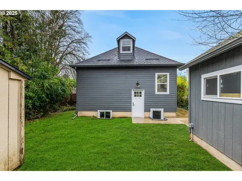 7319 N Polk Avenue Portland OR 97203