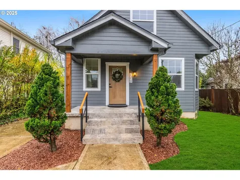 7319 N Polk Avenue Portland OR 97203