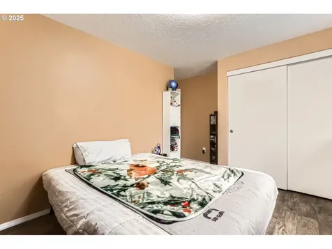 5304 SE Knapp Street Portland OR 97206