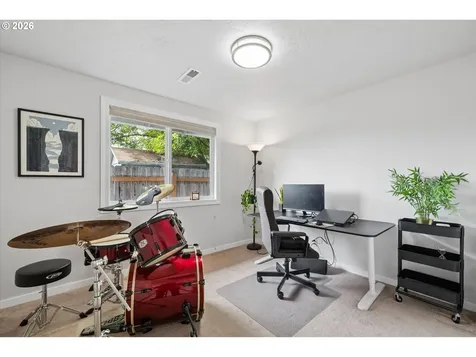 1539 Dola Street Eugene OR 97402