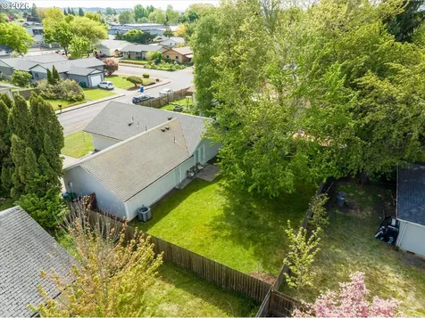 1539 Dola Street Eugene OR 97402