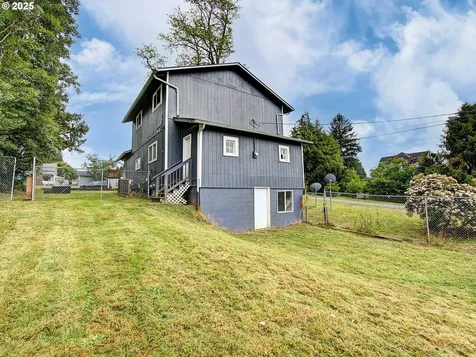 823 D Street Vader WA 98593