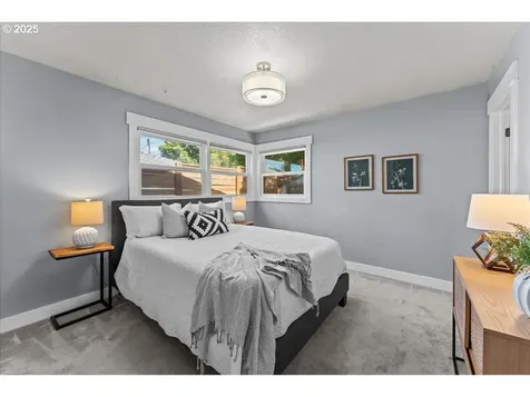 4405 SE Flavel Street Portland OR 97206
