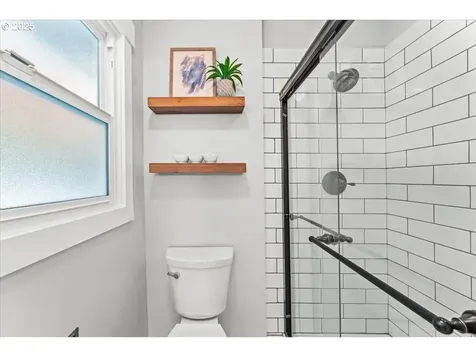4405 SE Flavel Street Portland OR 97206