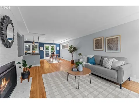 4405 SE Flavel Street Portland OR 97206