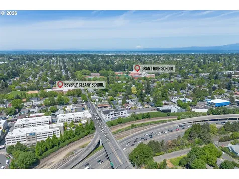 NE Clackamas Street Portland OR 97232
