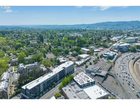 NE Clackamas Street Portland OR 97232