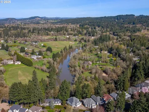 2300 Michael Drive West Linn OR 97068