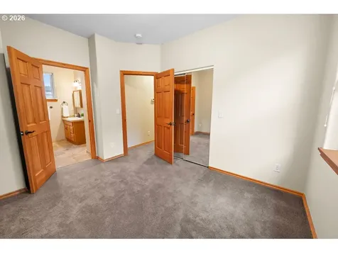 260 Round House Road Astoria OR 97103
