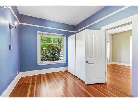 1909 1911 SE 35th Place Portland OR 97214