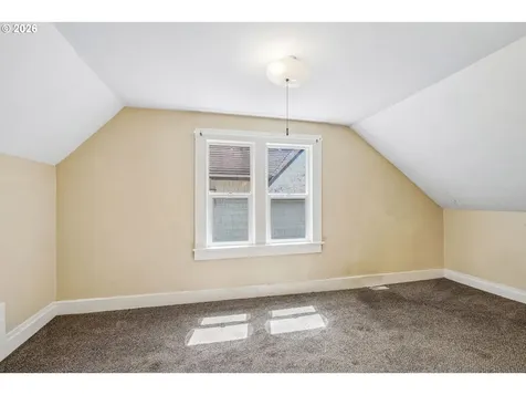 1909 1911 SE 35th Place Portland OR 97214