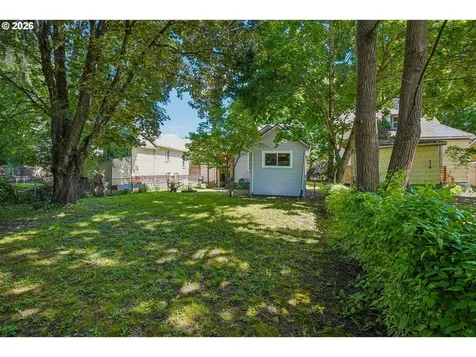 1909 1911 SE 35th Place Portland OR 97214
