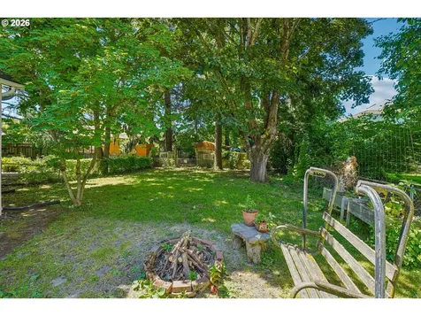 1909 1911 SE 35th Place Portland OR 97214