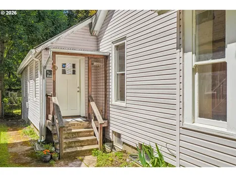 1909 1911 SE 35th Place Portland OR 97214
