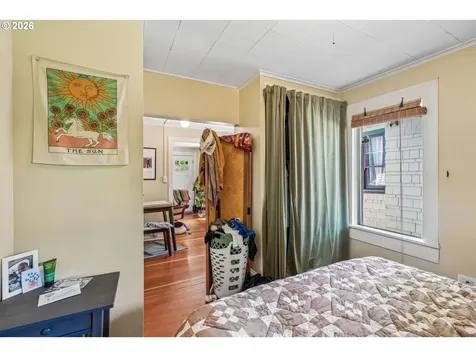 1909 1911 SE 35th Place Portland OR 97214