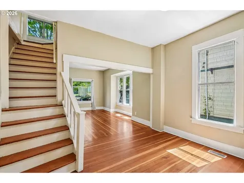 1909 1911 SE 35th Place Portland OR 97214