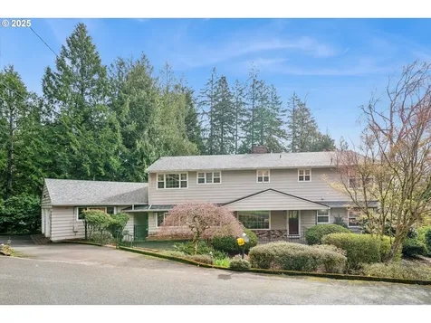 3090 SW Grace Lane Portland OR 97225