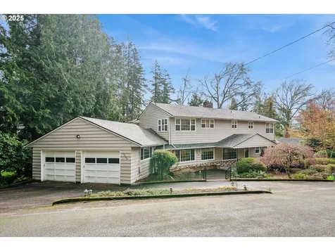 3090 SW Grace Lane Portland OR 97225