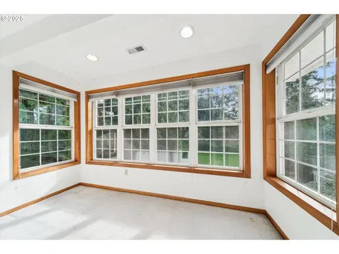 3090 SW Grace Lane Portland OR 97225