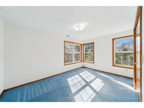 3090 SW Grace Lane Portland OR 97225