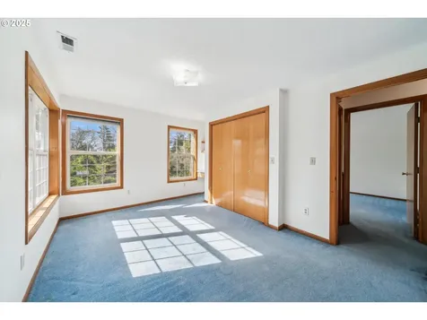 3090 SW Grace Lane Portland OR 97225