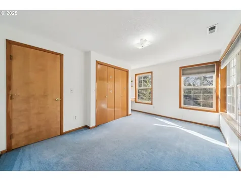 3090 SW Grace Lane Portland OR 97225