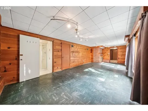 3090 SW Grace Lane Portland OR 97225