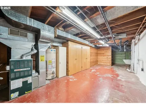 3090 SW Grace Lane Portland OR 97225