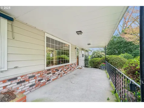 3090 SW Grace Lane Portland OR 97225