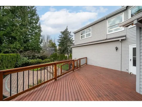 4915 SW Dosch Park Lane Portland OR 97239