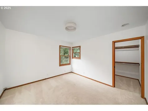 4915 SW Dosch Park Lane Portland OR 97239