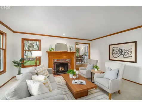 4915 SW Dosch Park Lane Portland OR 97239