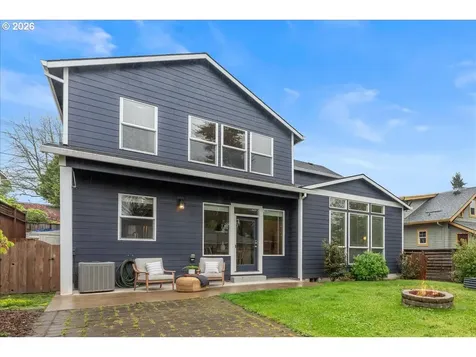 9327 N Ivanhoe Street Portland OR 97203