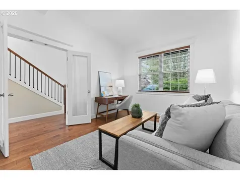 9327 N Ivanhoe Street Portland OR 97203